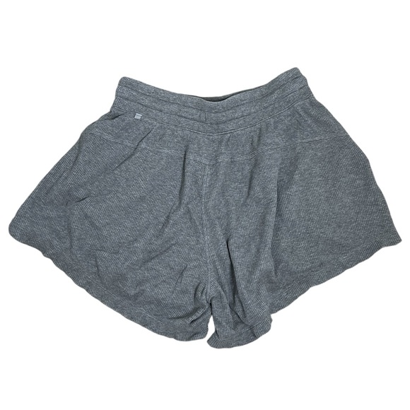 Lululemon Mellow In High-Rise Waffle Short 5 Inch, Size 4 - Picture 2 of 7